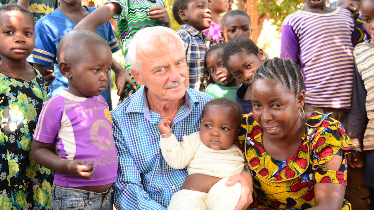 MEgional am 5. September mit einem Afrikabericht von Dr. Armin Friedrich